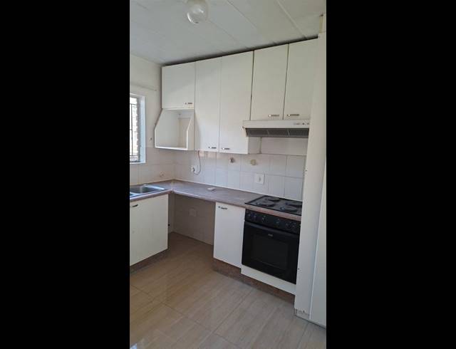2 BEDROOM PROPERTY TO RENT IN NORTHCLIFF